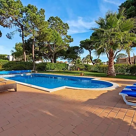 Sleeps 10 With Pool Air Con And Wifi * 维拉摩拉