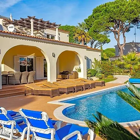 Sleeps 10 With Pool Air Con And Wifi 维拉摩拉